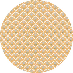 Scallop Bloom Table Cover